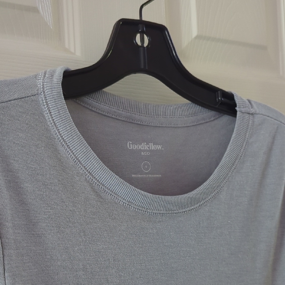 Goodfellow & Co. Long Sleeve Tee - Light Gray - Picture 4 of 7